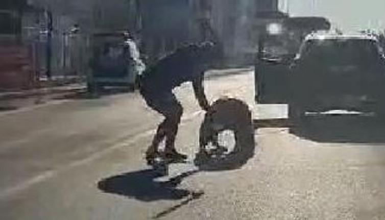 Survivor Hikmet'ten yağlı güreş cazgırına dayak. Öldürmek amacıyla geldiler