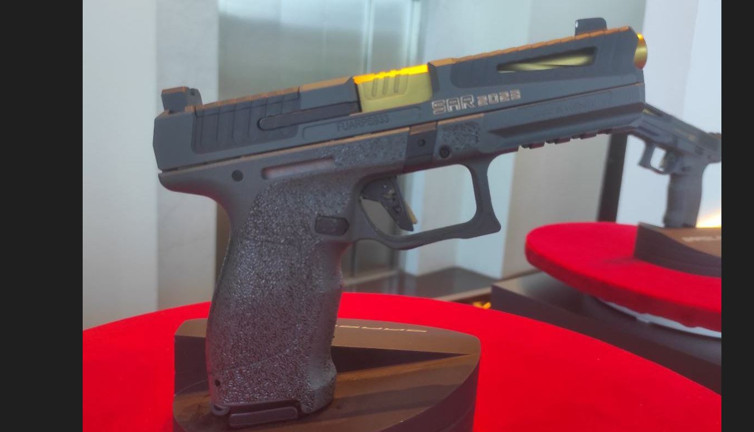 Sarsılmaz Cumhuriyet'in 100. yılı için özel tabanca üretti