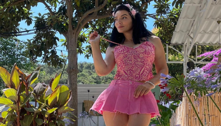 Aleyna Tilki'nin annesi Havva Öztel 'Olgun Barbie' oldu