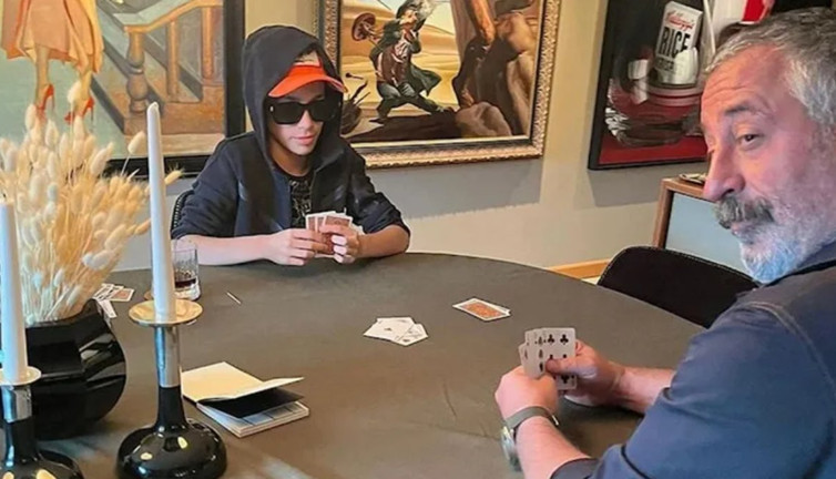 Cem Yılmaz velilere seslendi