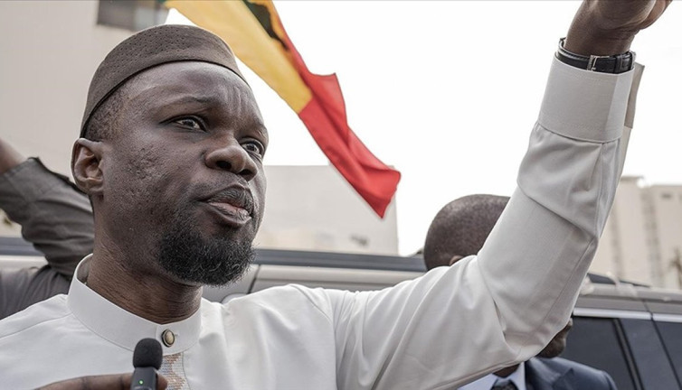 Senegal'de hükümet muhalif lider Sonko'nun partisini feshetti