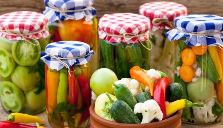 Ev turşusunun bilinmeyen yararları neler