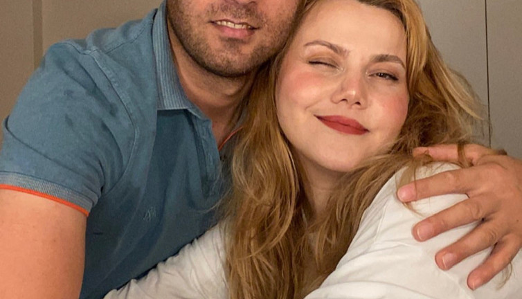 Ünlü Youtuber kocası tarafından bıçaklandı