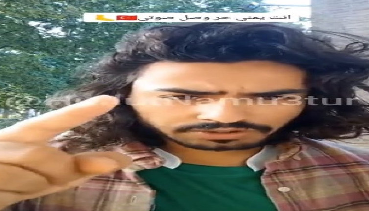 Sığınmacıların hakaret videolarının sayısı her geçen gün artıyor. Yemenli Arap Türkiye'ye Türkçe küfür etti