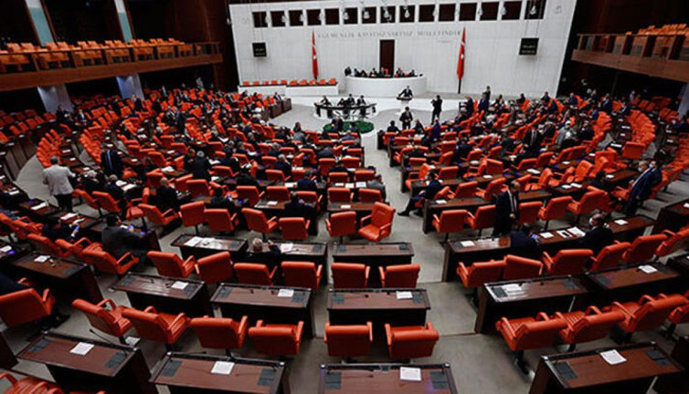 TBMM 8 Ağustos'ta 'olağanüstü' toplanıyor