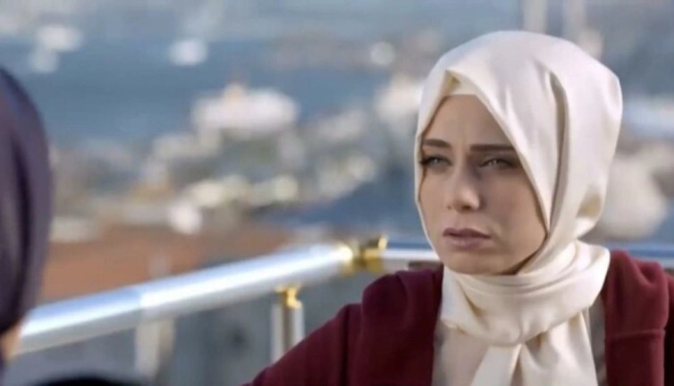 Oyuncu Çiğdem Batur tesettüre girdi