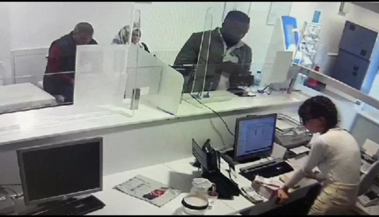 Kendilerini ‘Amerikan askeri’ olarak tanıttılar. Aralarında Afrikalılar da var