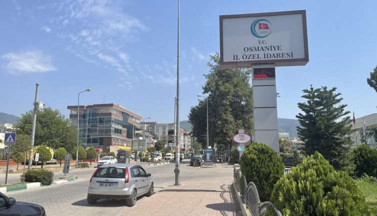 Sıcaktan kimse sokağa çıkamadı. Sıcaklık 52 dereceyi geçti