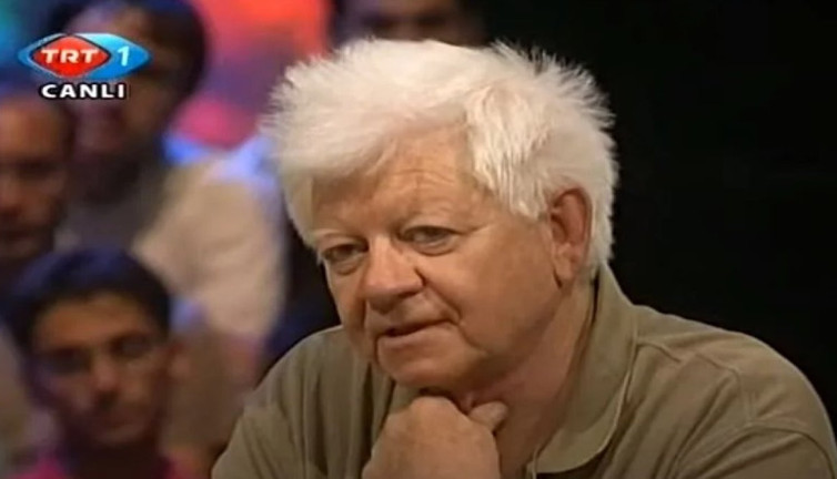 Türk Einstein Oktay Sinanoğlu: Kendi toprağını yabancılara satan şer*fsizlerin sayısı artacak