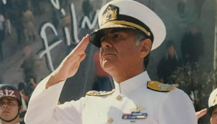 Siz meczupların Atatürk karşısında hiç şansı yok. Emekli Koramiral Atilla Kıyat Halil Konakçı'nın ağzının payını verdi