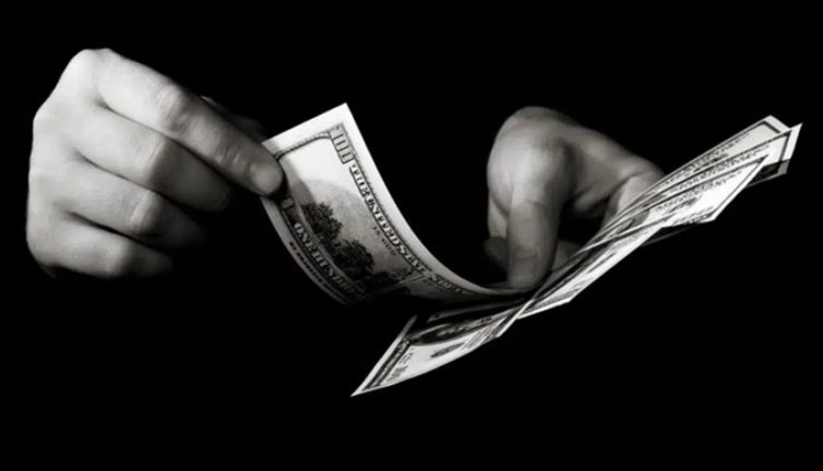 Singapur'da 737 Milyon Dolarlık Kara Para Aklama ve Sahtecilik Operasyonu