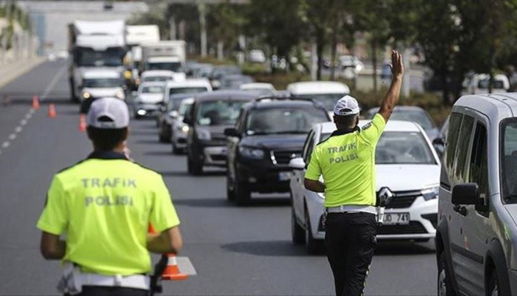 İstanbul'da denetimlerde sürücülere ceza yağdı