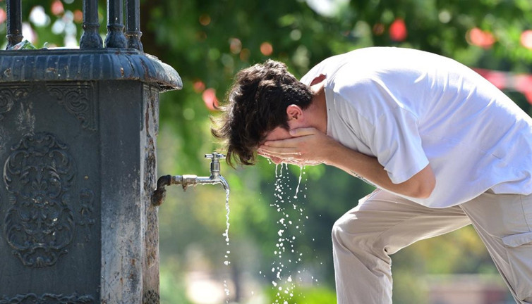 Meteoroloji kara haberi verdi. Cehennem sıcakları devam edecek