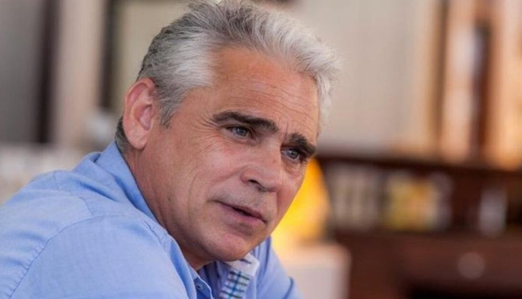 Tolga Savacı'nın yeni mesleği şaşırttı. Oyunculuğu bırakıp ülkeyi terk etmişti