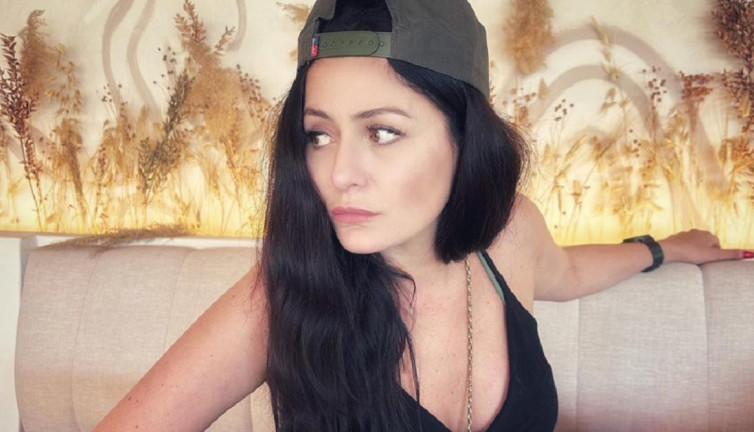 Deniz Çakır düğün öncesi kampa girdi