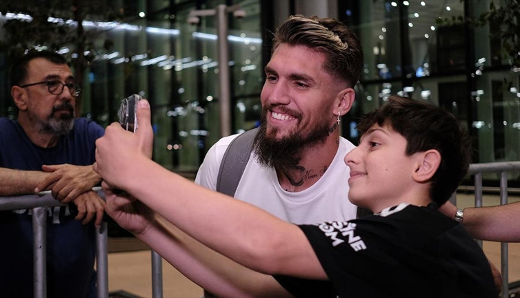 Beşiktaş'ın sakat diye almadığı Lyanco bakın hangi takıma transfer oldu