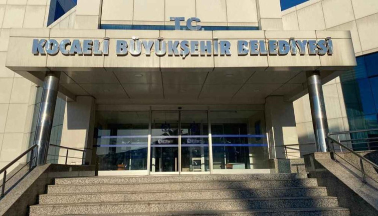 AKP'li Kocaeli Belediyesi'nden milyonluk türbe gezisi ihalesi