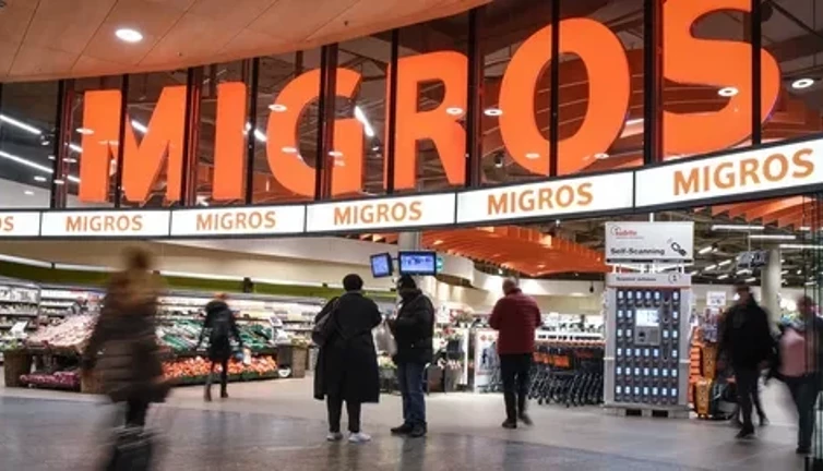 Migros dev firmanın mağazalarını devralıyor. 26 şubesi vardı