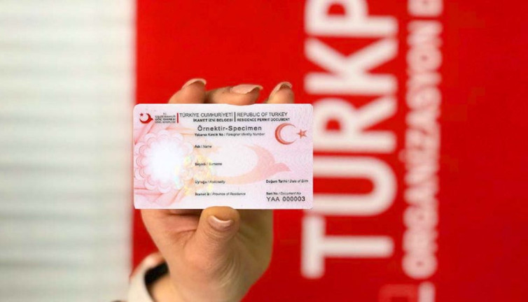 Yabancılar Türkiye’den oturum izni almanın en kolay yolunu buldu. 2 bin dolardan başlıyor