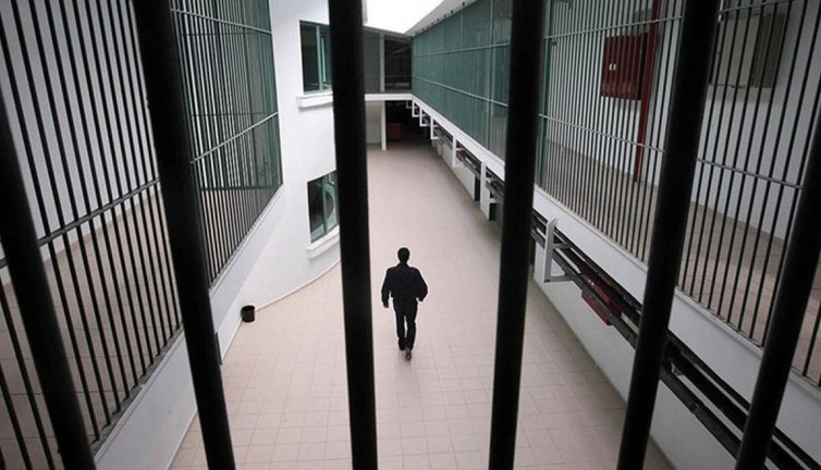 Barış Pehlivan hapishanede mafya üyesiyle konuştu. Mafyanın devletin içine nasıl sızdığını madde madde anlattı