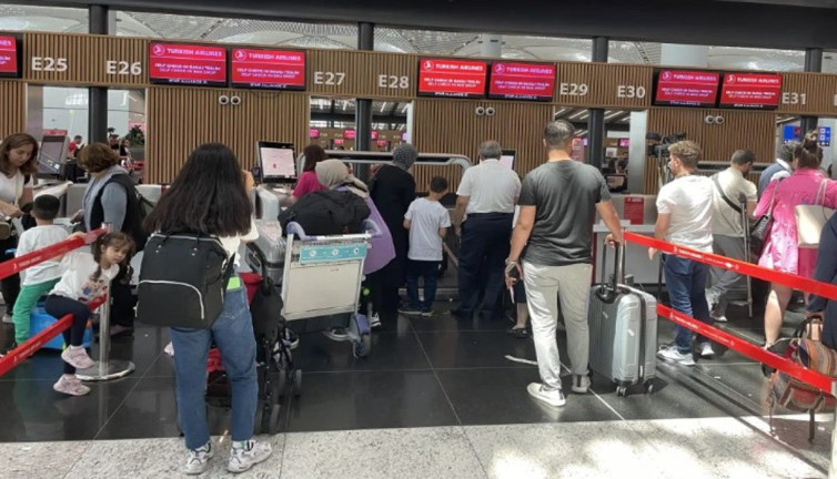 THY hangi gazetenin Genel Yayın Yönetmenini tehdit etti. Yandaş gazetede çalıştığı için çekine çekine isyan etti