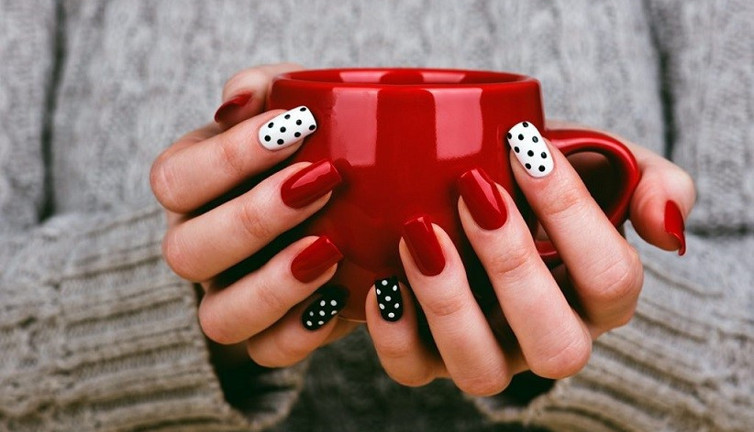 Kalıcı ojedeki gizli tehlike. Tırnaklarınız güzel görünsün diye bu riske girmeyin