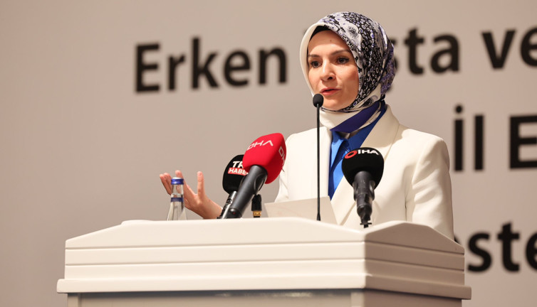 Aile Bakanı 2022'de 11 bin 250 çocuk evliliğiyle övündü