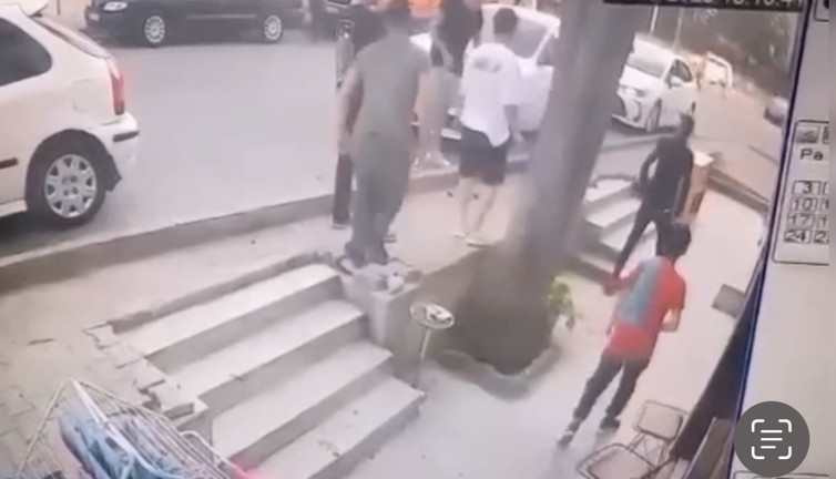 Berberdeki sıra tartışmasında yediği yumrukla öldü