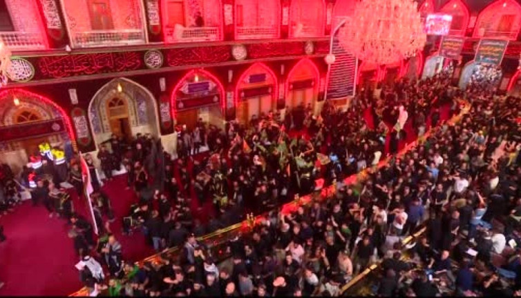 Erbain Günü’nde binlerce kişi Kerbela’da buluştu