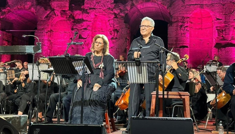 Zülfü Livaneli Atina’da konser verdi