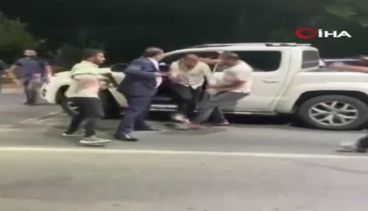 Soylu’ya yakınlığıyla bilinen Kaplan çetesi lideri Ayhan Bora Kaplan’ın gözaltına alınma görüntüleri ortaya çıktı