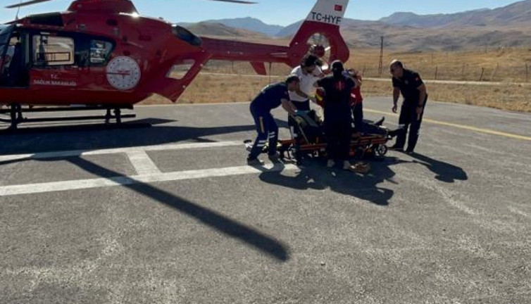 Anjiyo olmuş göğüs hastasına ambulans helikopterle sevk