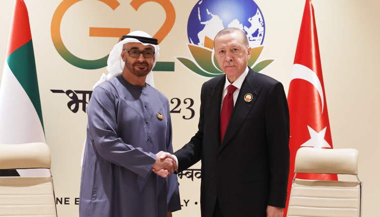 Erdoğan, BAE Devlet Başkanı Al Nahyan ile görüştü