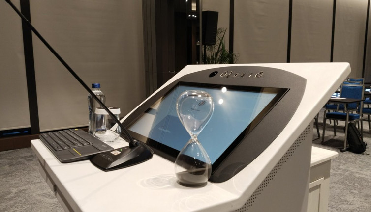 Serhan Çetinsaya'dan kum saatli gönderme! Mesajın perde arkasını Mirza Şeker açıkladı