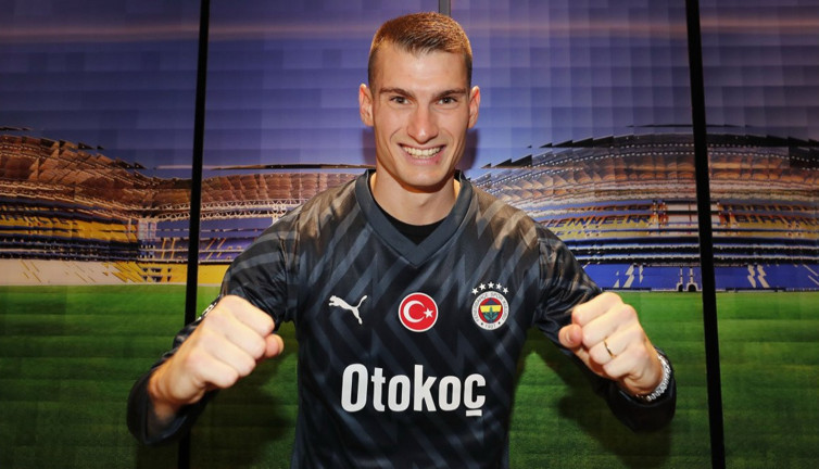 Fenerbahçe'de transferler sonrası ilk grup oluştu. Livakovic isim vererek itiraf etti