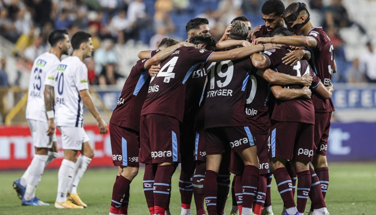 Trabzonspor'da dış transfer kapandı. İçeride belirsizlik sürüyor