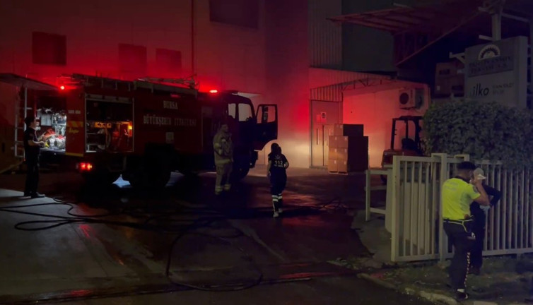 İplik fabrikasında yangın