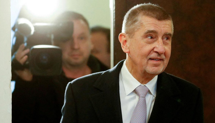 Eski başbakan yeniden yargılanacak