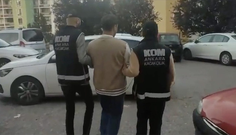 Ankara merkezli 4 ilde FETÖ operasyonu: 8 gözaltı
