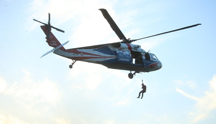 JAK Timi'nin kurtarma tatbikatı gerçeğini aratmadı