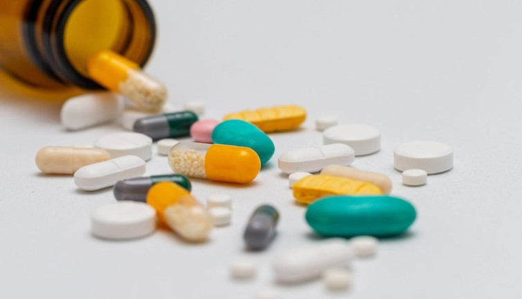 Antibiyotik kâbusu mu yaşanacak? Bilim Kurulu Üyesi açıkladı. Hapı yuttuk