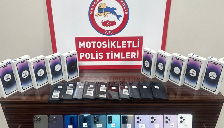 1 milyon TL değerinde 31 adet kaçak telefon ele geçirildi