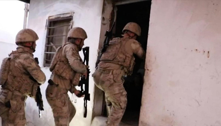 Bakan Yerlikaya duyurdu: 20 ildeki Narkogüç operasyonu. 90 zehir taciri yakalandı