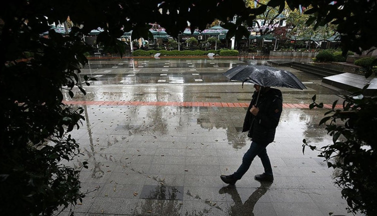 Meteoroloji saat verip 7 ili uyardı. Yarın sabah kuvvetli geliyor
