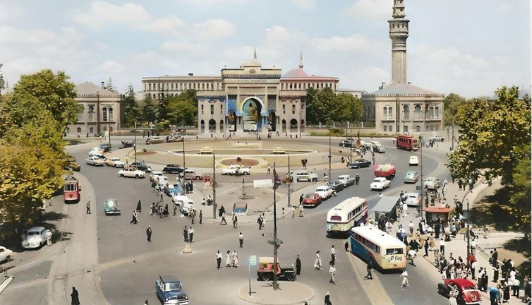 Beyazıt Meydanı bir zamanlar dünyanın en güzel meydanlarından biriydi