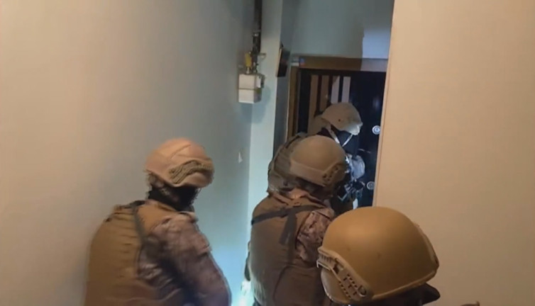 İstanbul'u parselleyen zehir tacirlerine baskın