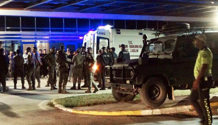 Son Dakika... TSK üssüne roketatarlı saldırı