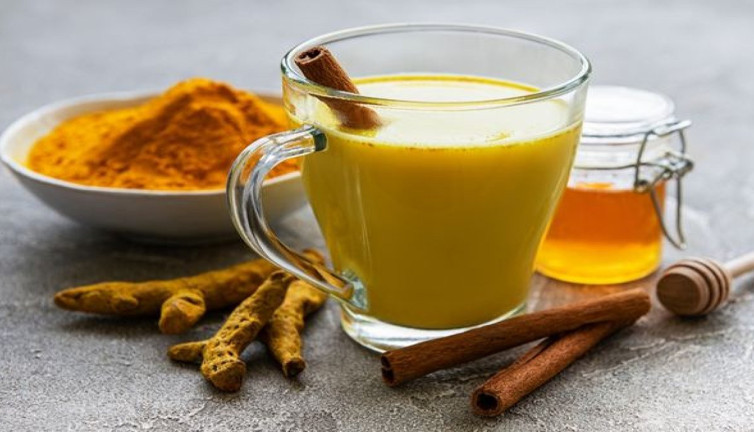 Altın süt nedir? Altın süt nasıl yapılır ne işe yarar?