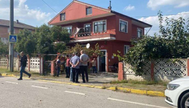 CHP’li yönetici evinde ölü bulundu