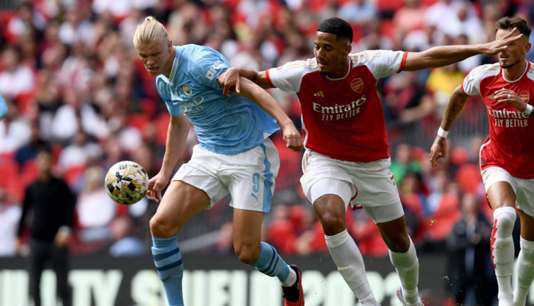 Manchester City yıkıldı. Arsenal kazandı